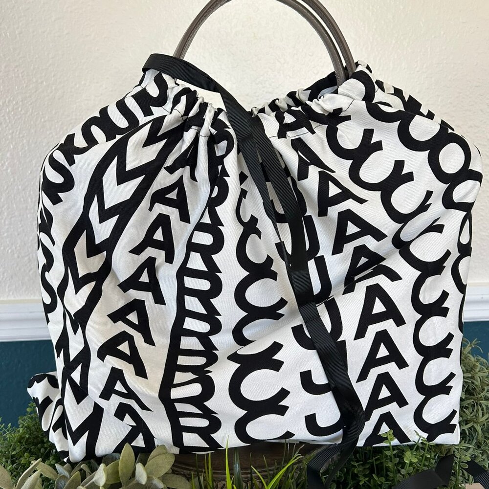 Marc Jacobs Leather Tote Medium - Cement - Picture 10 of 10